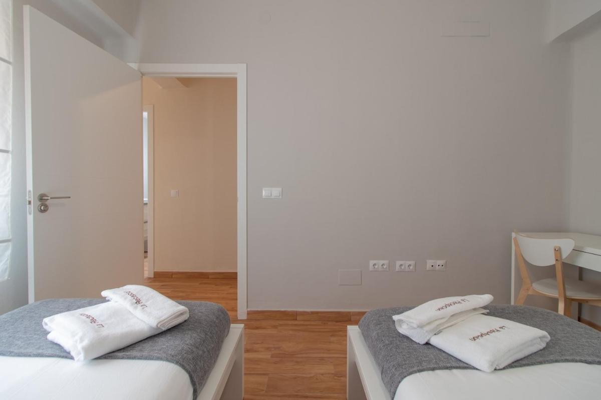 C102 - Huge And Stylish 5 Bedroom By The Center Màlaga