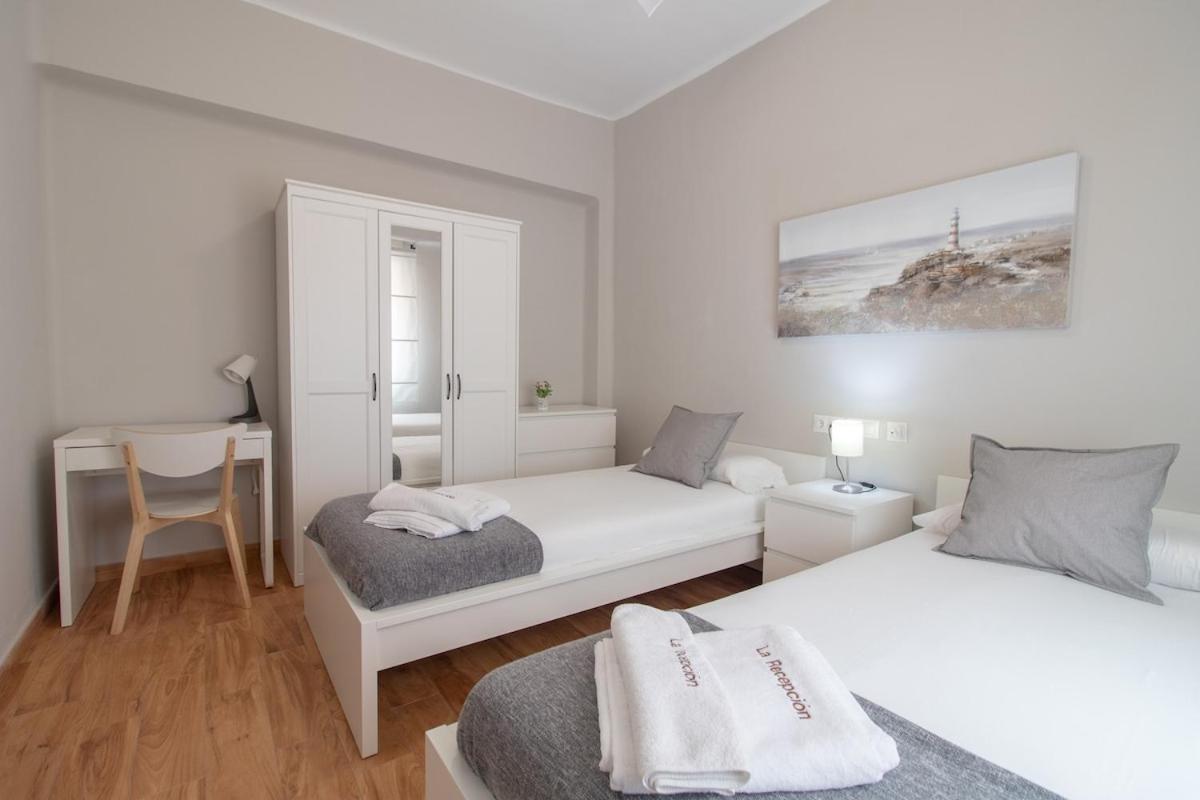 C102 - Huge And Stylish 5 Bedroom By The Center Apartament *